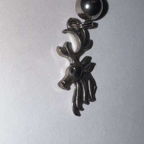 Buck Head, Red Gem Dangle Belly Ring - Picture 6 of 11